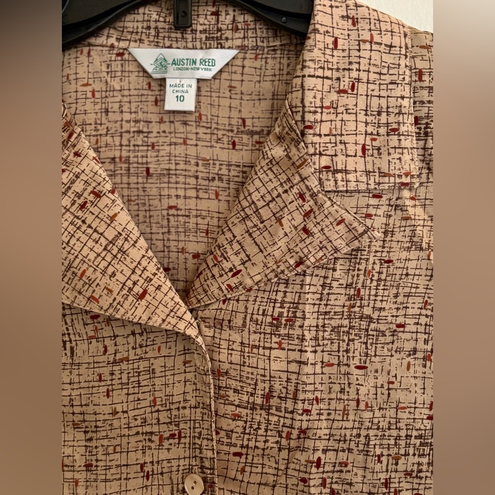 VTG Austin Reed Silk Button Down, Size 10 - Picture 2 of 8